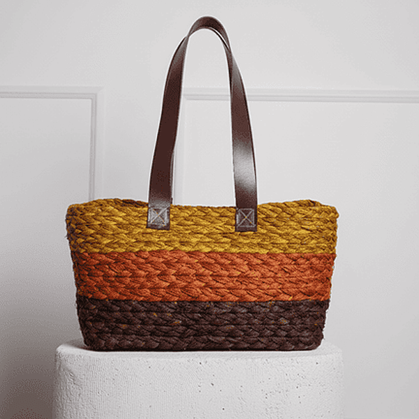 Sabai-small-gift-hamper-with-leather-handle