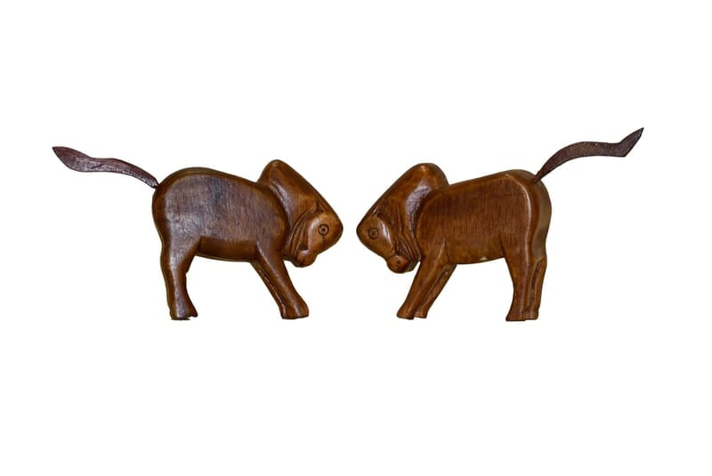 EELIKA Wooden Angry Bull Showpiece for Home Decor, Tableware & Gift Items, Set of 2