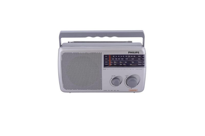 Philips Radio RL384/94 – MW/FM/SW , 500mW +1 dB RMS Sound Output, 3xR20 Battery, 4.5V External DC Socket (Grey) Philips Radio RL384/94 – MW/FM/SW , 500mW +1 dB RMS Sound Output, 3xR20 Battery, 4.5V External DC Socket (Grey)