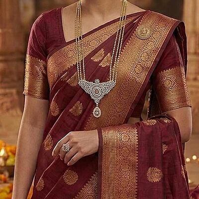 Elegant Gold Plated Link Chain with Pendant