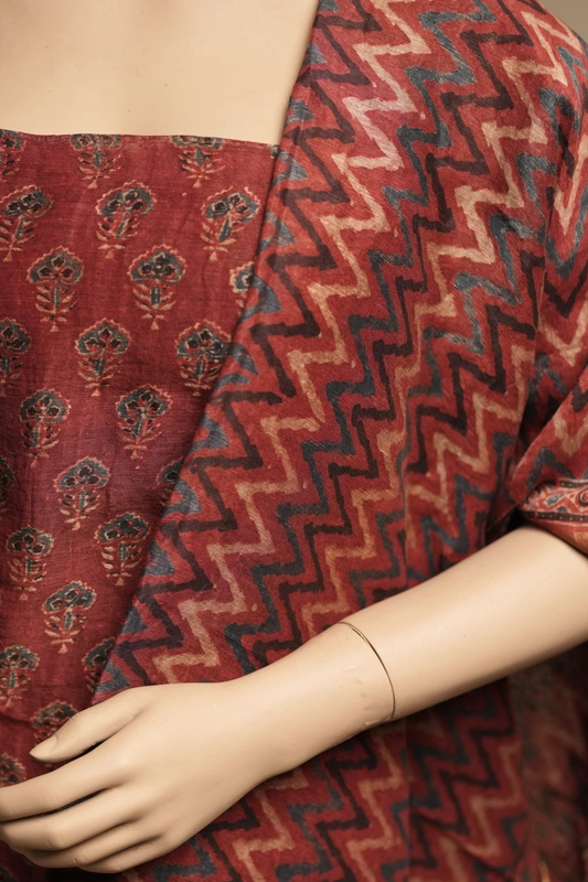 Linen 2pc suit set - Maroon with floral Ajrakh Print