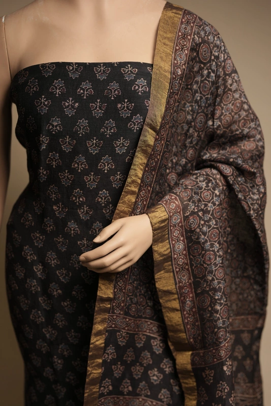 Linen Two-Piece Suit – Black with Floral Ajrakh Block Print