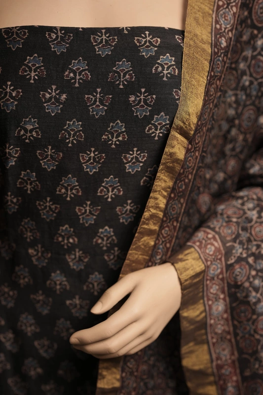 Linen Two-Piece Suit – Black with Floral Ajrakh Block Print