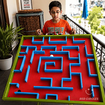MAZE GAME