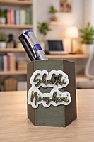 Signature Pen Stand