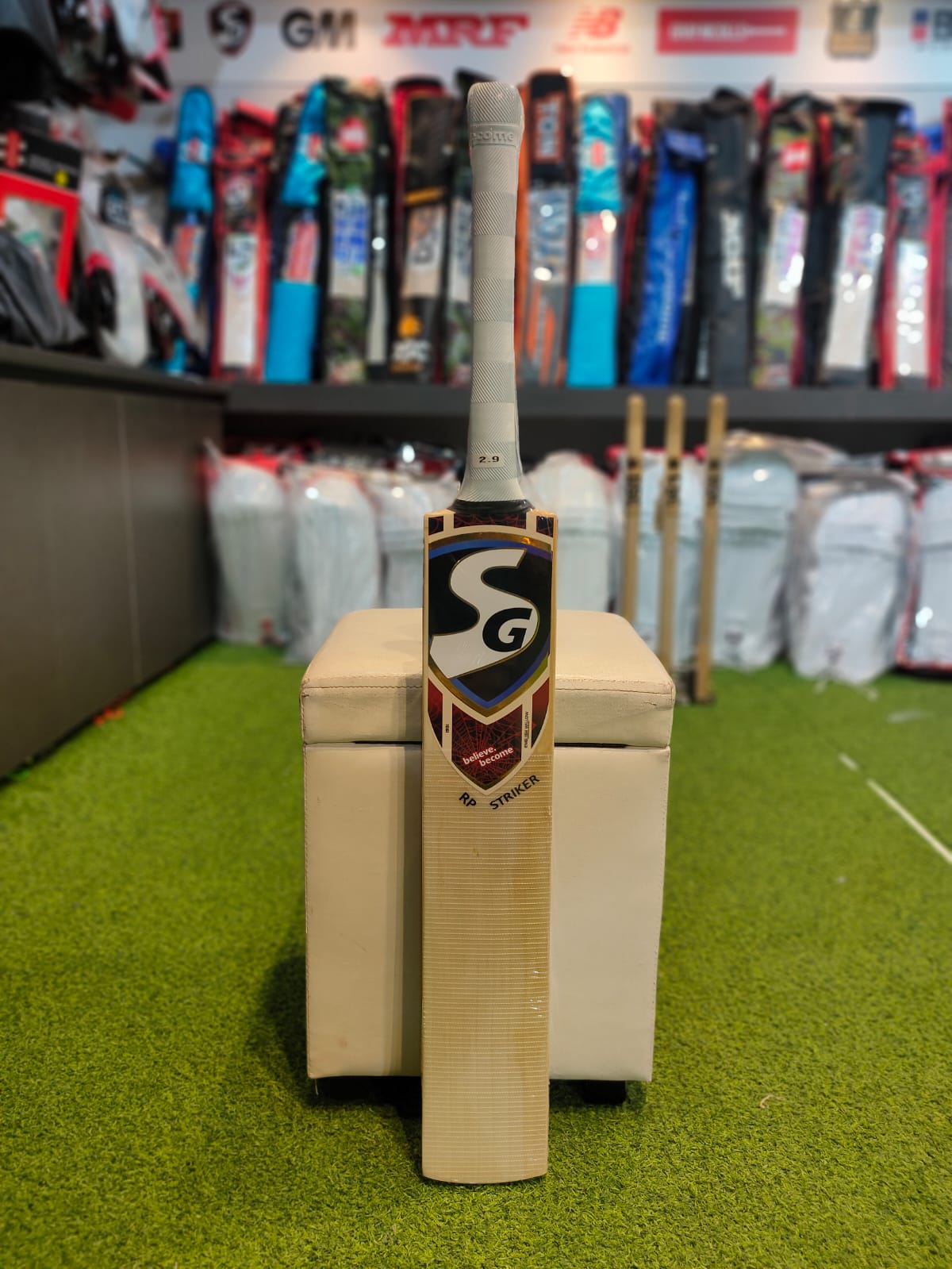CRICKET BAT SG RP STRIKER