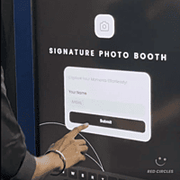 Signature Analyzer Photo Booth