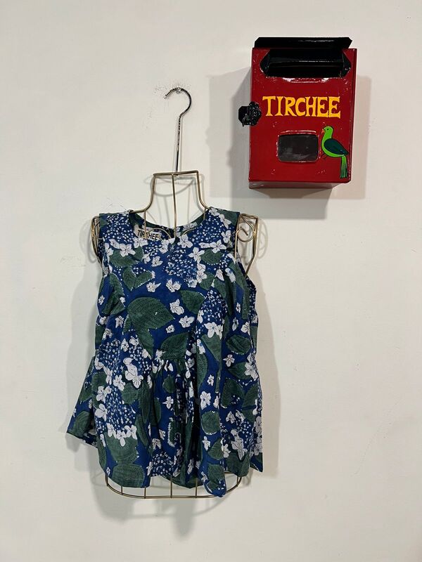 Priya's Triangle-Yoke Top - Blue & Leaves