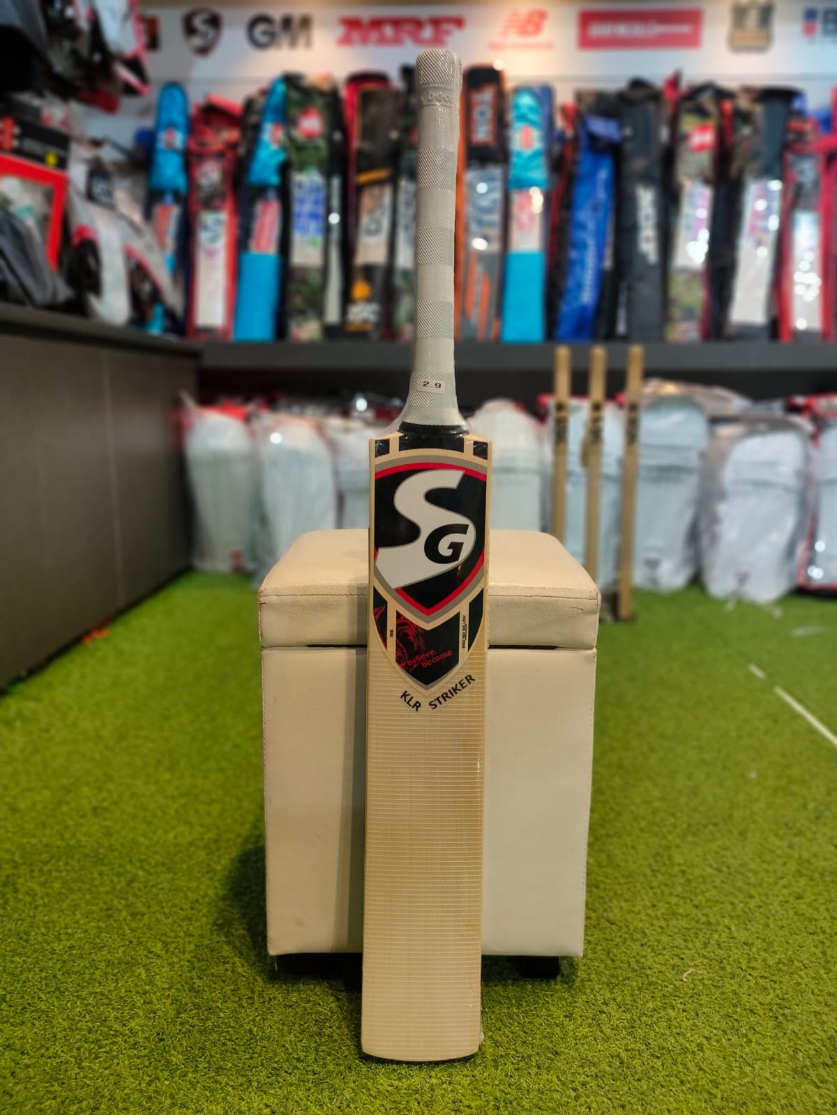 CRICKET BAT SG KLR STRIKER