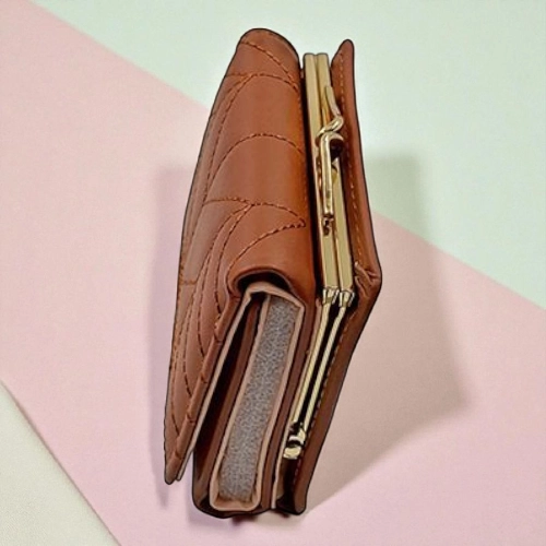 Elegant Quilted Women's Wallet