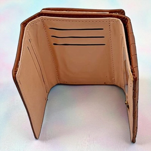 Elegant Quilted Women's Wallet