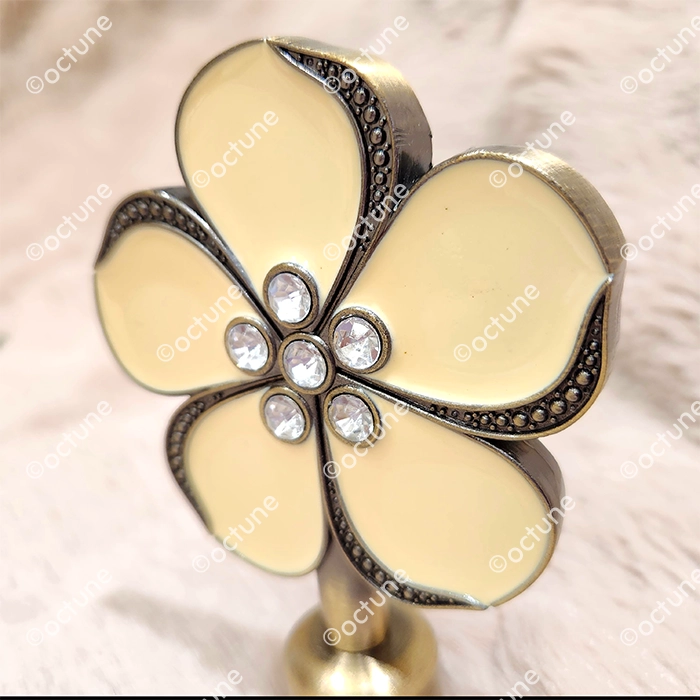 Octune Luxury Curtain Bracket | OCT370