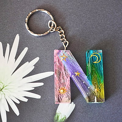 'N' MULTI FEATHER LETTER KEYCHAIN 'N' MULTI FEATHER LETTER KEYCHAIN