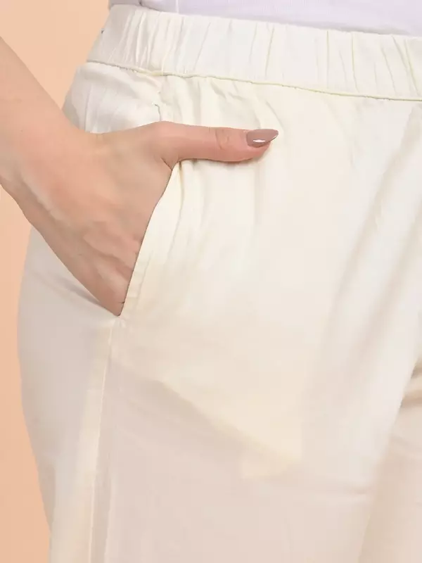 Women's Trousers - Off White