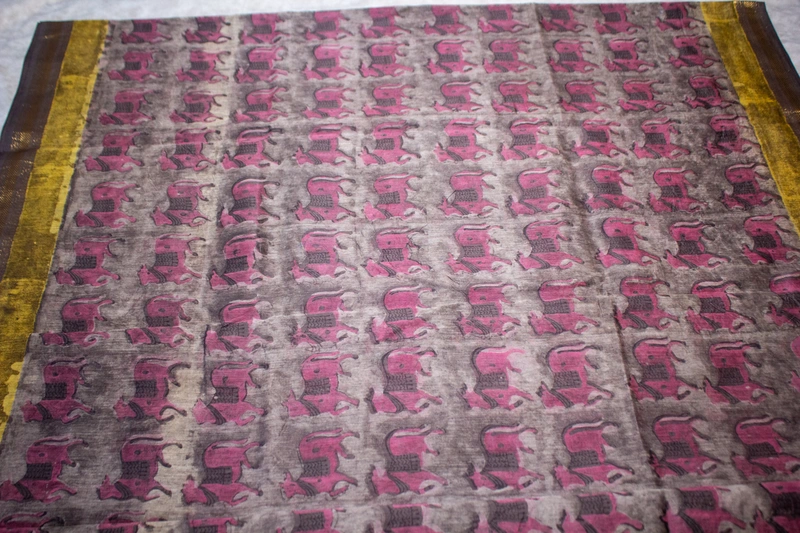 Maheswari Silk - Grey-brown saree with Pink Animal Print