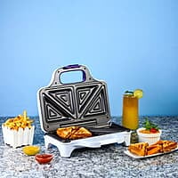 Wonderchef Deep Pocket Electric Griller,Sandwich Maker 830 Watt Auto Temp Control, LED indicator