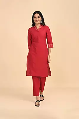 Women V-Neck Long Kurta - Red