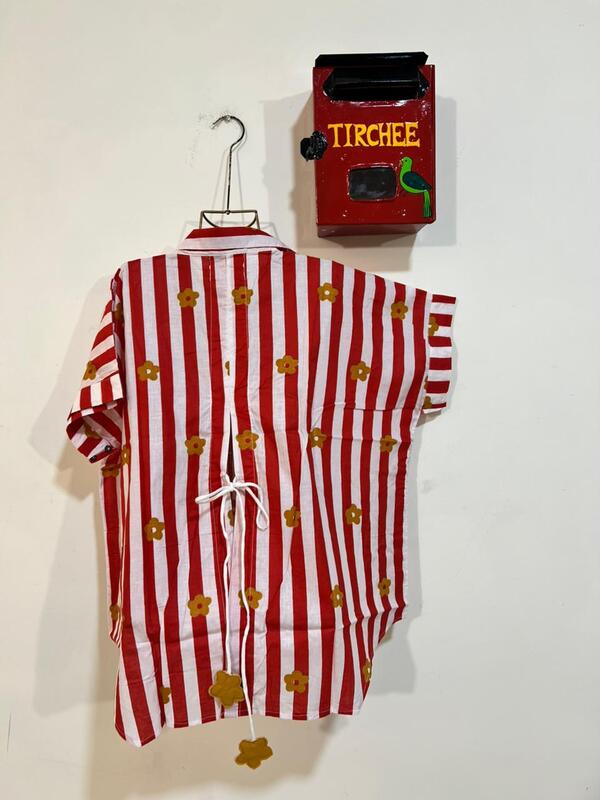 Ishq's Small Anti-fit with Back Open & Tie - Red & White Stripes with Flowers