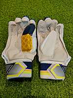 CRICKET BATTING GLOVES SG SIERRA SPARK