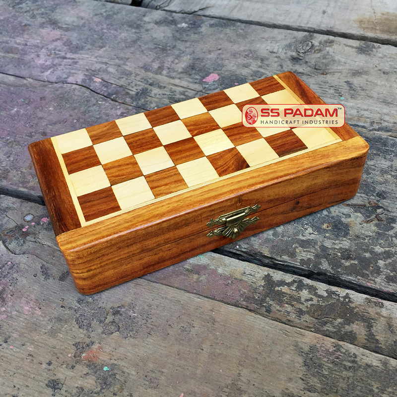 Wooden Magnetic Foldable Chess Set