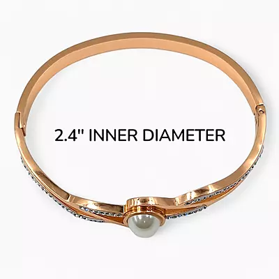 Elegant Intertwining Bangle Bracelet