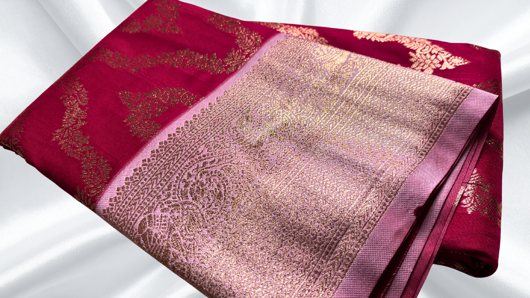 Necklace Barbie Gold Jari Saree - Magenta Pink