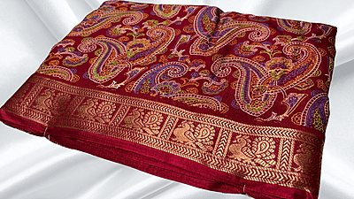 Aarvi Binny Silk Peacock Jari Saree - Red Aarvi Binny Silk Peacock Jari Saree - Red