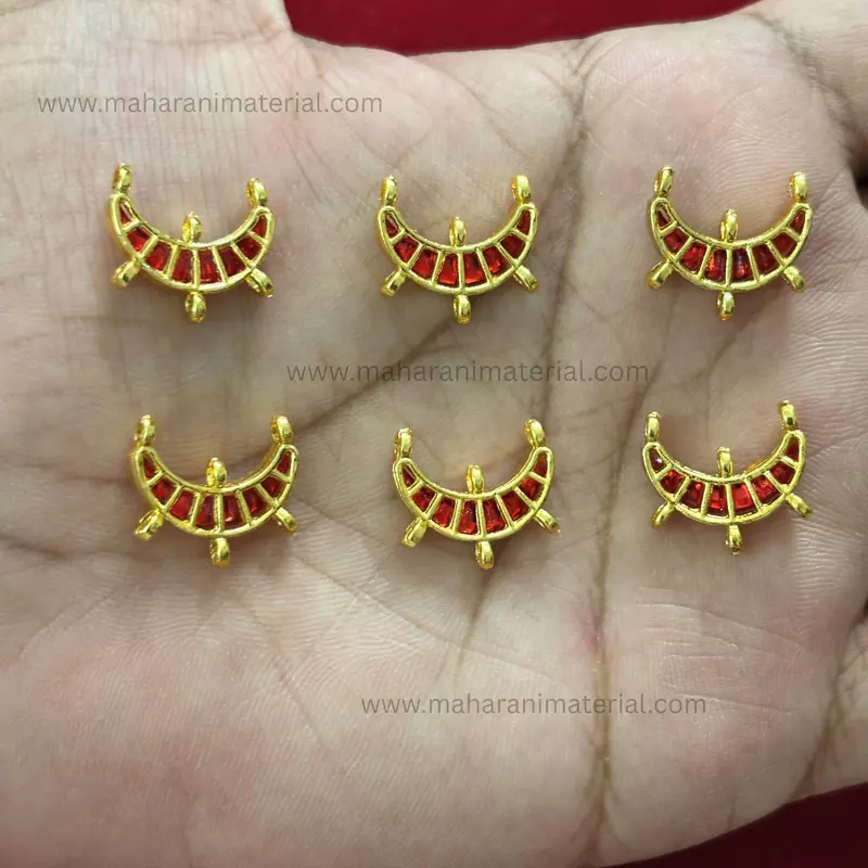 Chandra Hook