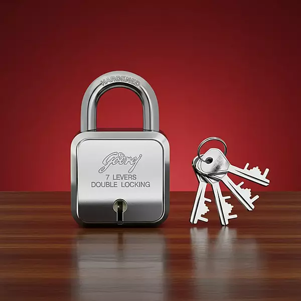 8153 Godrej SQR Padlock 7 Lever 4K (MRP 590 /-)