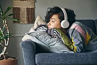 Sony WH-CH520 Wireless On-Ear Headphones – 50H Battery | Multipoint | Mic