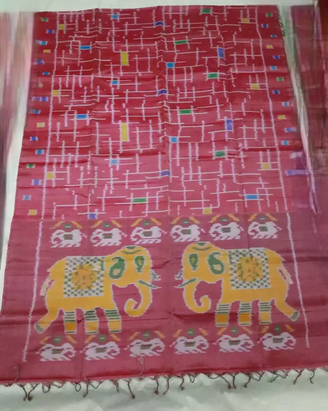 Pink ikat silk saree with elephant motif pallu – Karai kommai design