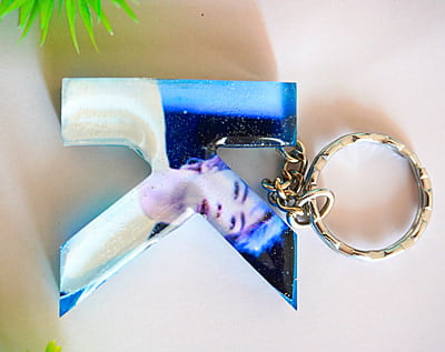 'K'LETTER BTS PHOTO KEYCHAIN (LKP00009) 'K'LETTER BTS PHOTO KEYCHAIN (LKP00009)