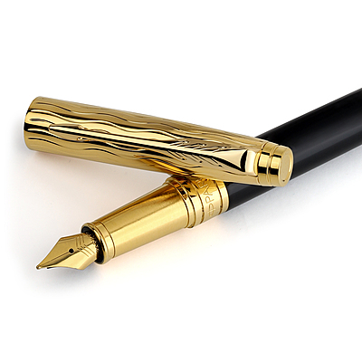 PARKER ASTER ESSENTIAL BLACK & GOLD TRIM FOUNTAIN PEN PARKER ASTER ESSENTIAL BLACK & GOLD TRIM FOUNTAIN PEN