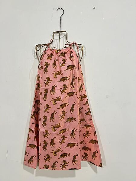 Naaz's Short halter gathered neck - Peach & Tigers