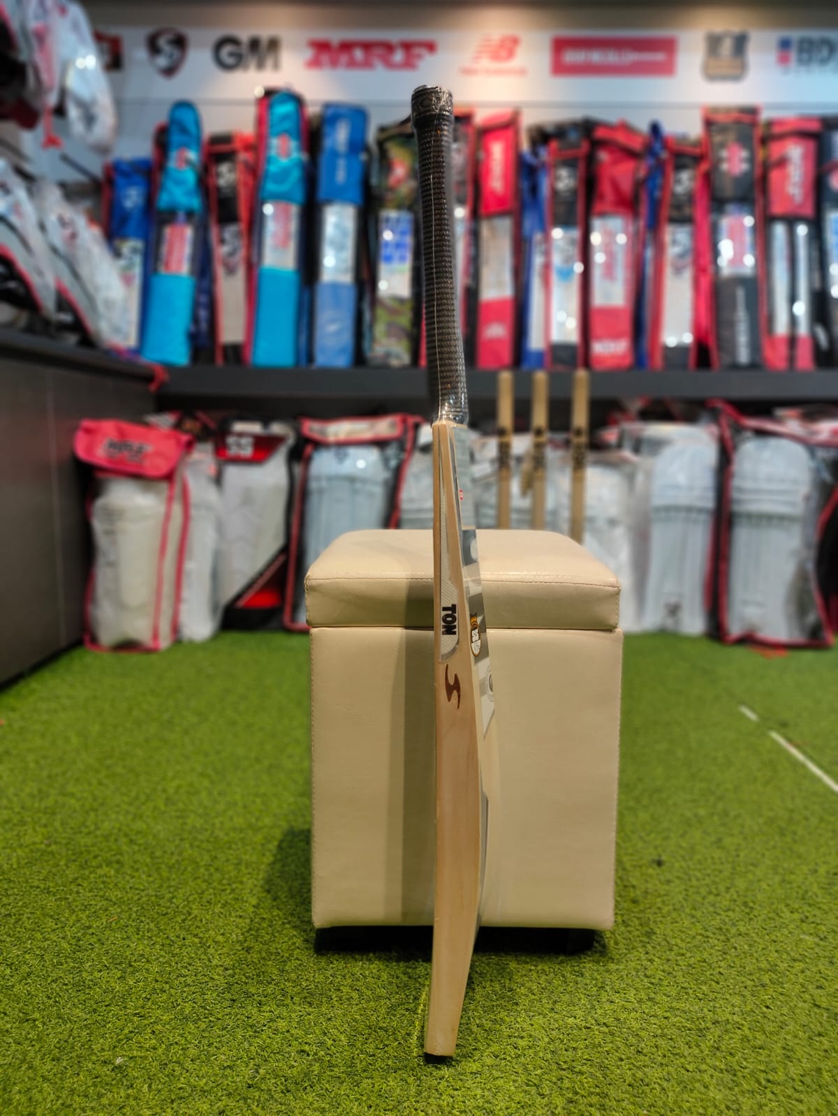 CRICKET BAT SS TON SILVER EDITION