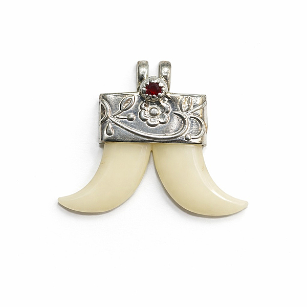 Sterling Silver Faux Ivory Tiger Tooth Pendant | Artificial Ivory Double Tooth Design with Red Stone