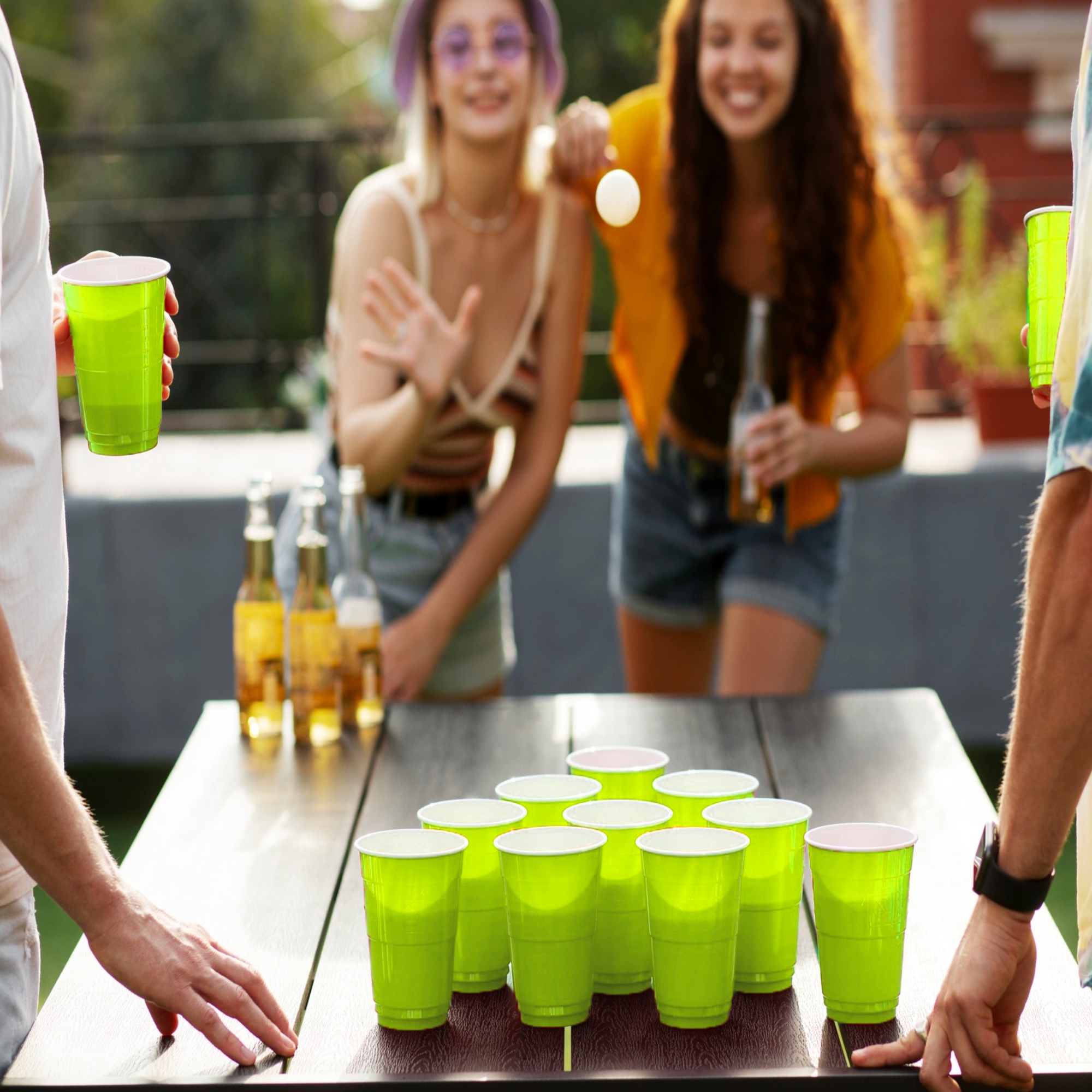 Set of 10 - Green | 450ml | Beer Pong Glasses |  Reusable & Eco-Friendly | Drinking Glasses for New Year, Bachelor Wedding, Retirement Parties & Games | Party Supplies