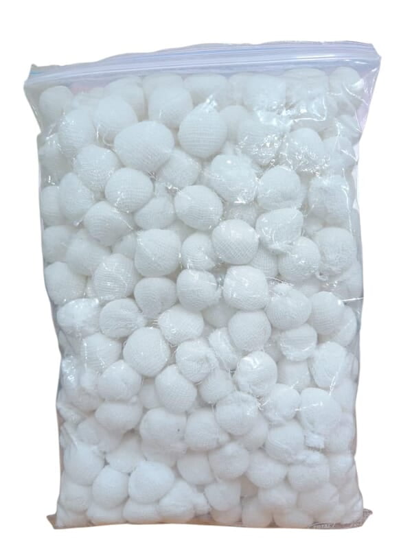 Gold Cura Dental Cotton Balls – Pack of 250