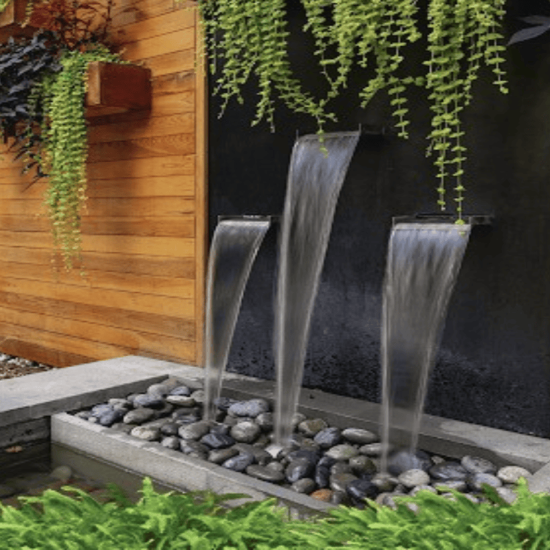 Roseate Resort - Wall fountains