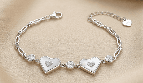 925 Sterling Silver Luminescent Hearts Bracelet For Her