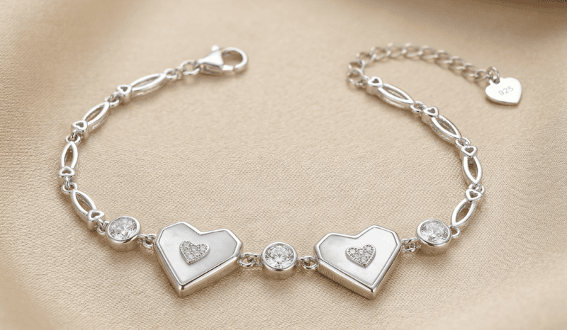 925 Sterling Silver Luminescent Hearts Bracelet For Her