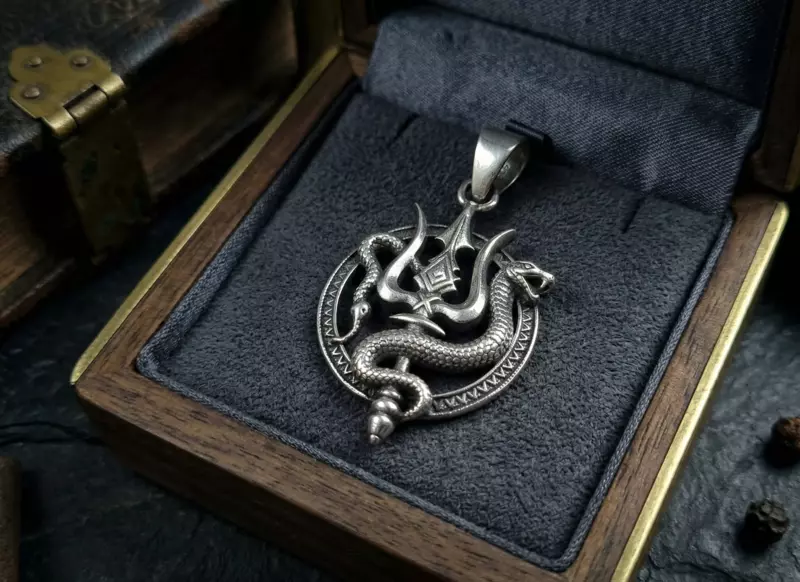 925 Silver Oxidized Divine Trishul & Vasuki Locket