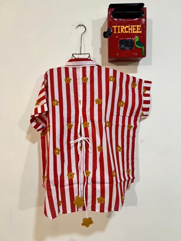 Ishq's Small Anti-fit with Back Open & Tie - Red & White Stripes with Flowers