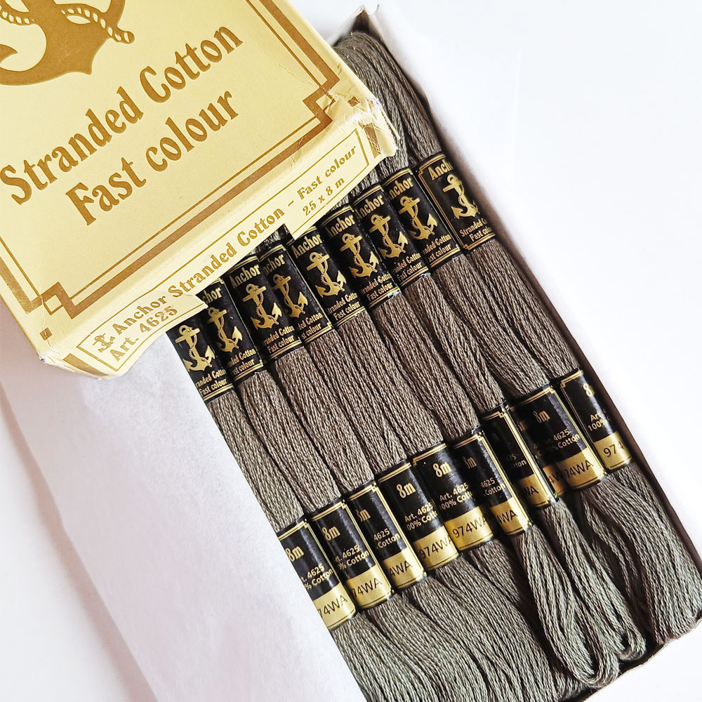 Anchor Embroidery thread 974WA - Vintage- Full Box Anchor Embroidery thread 974WA - Vintage- Full Box