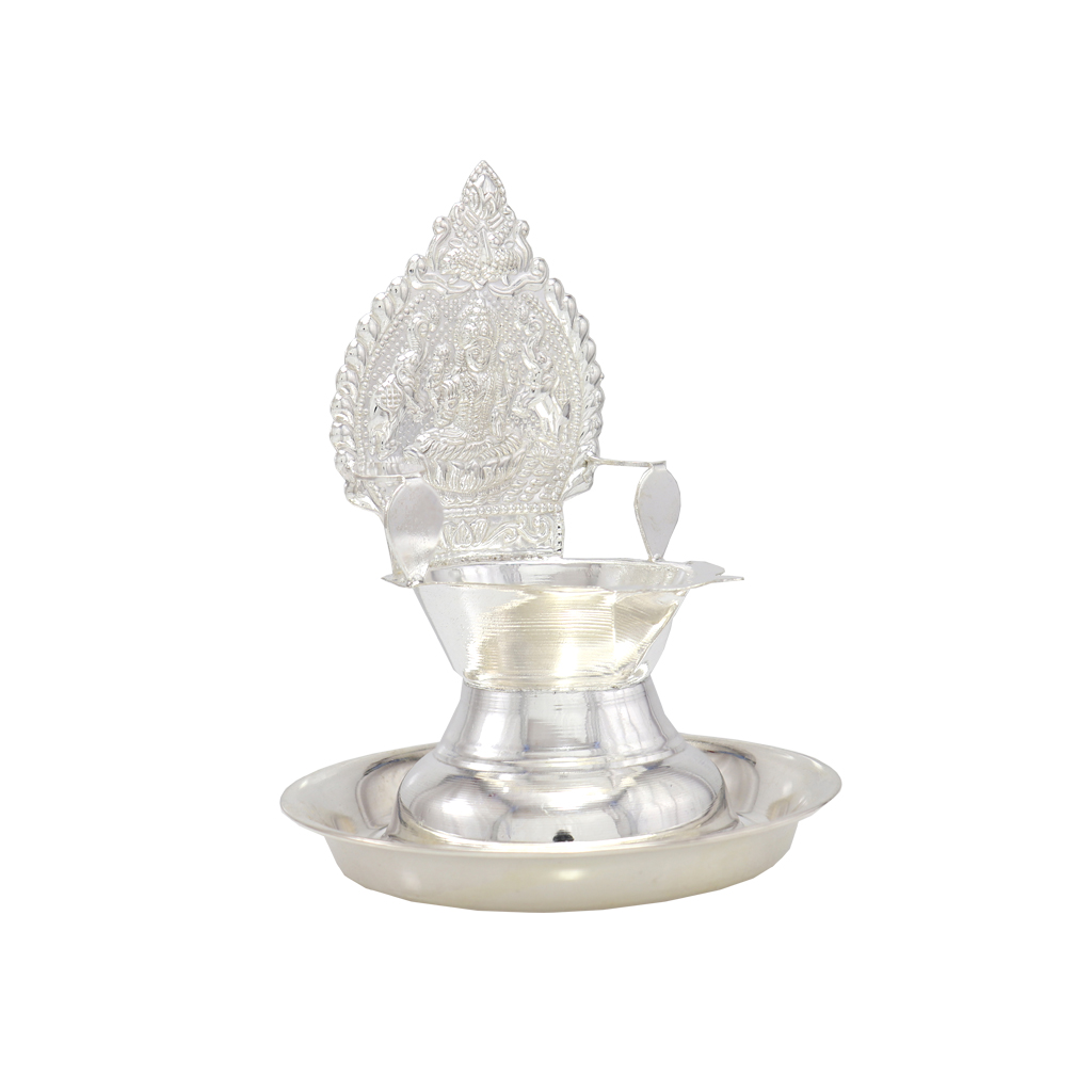 Silver Plate with Kamakshi Diya Villakku Set