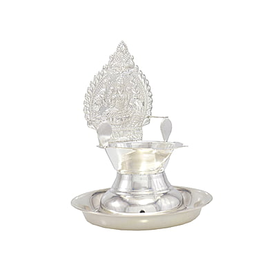 Silver Plate with Kamakshi Diya Villakku Set