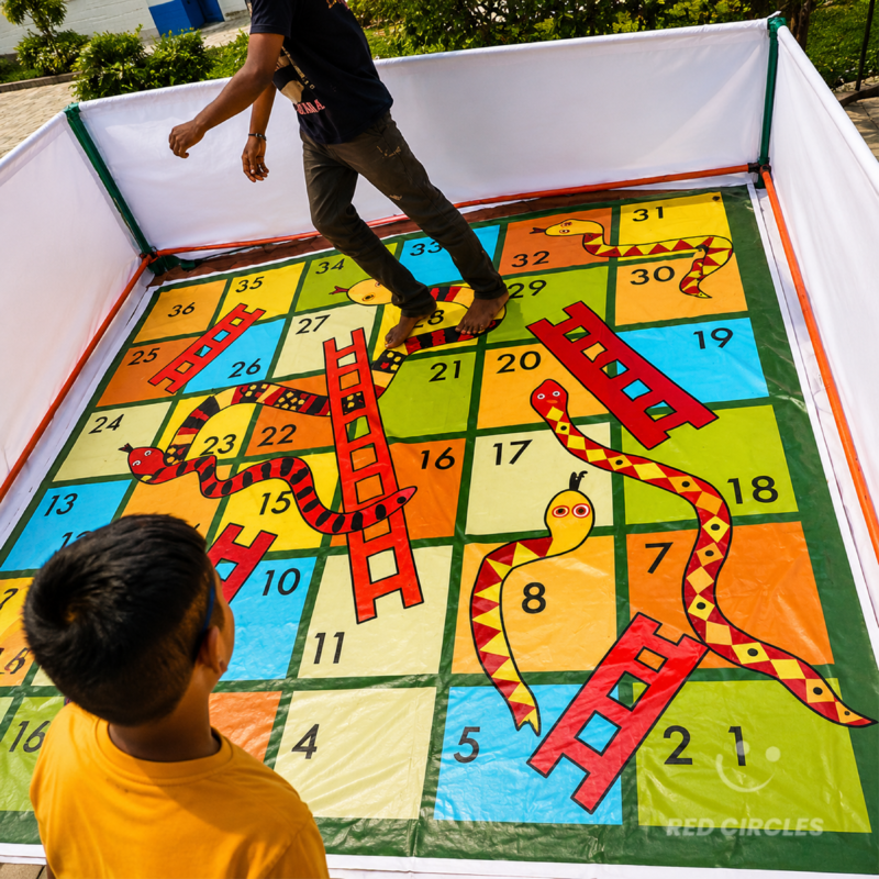 SNAKE AND LADDER