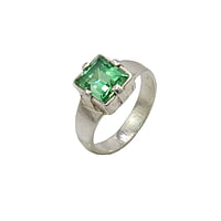 Sterling Silver Green Stone Ring