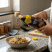 SURUCHI DARK SOYASAUCE 720GM