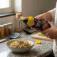 SURUCHI DARK SOYASAUCE 720GM
